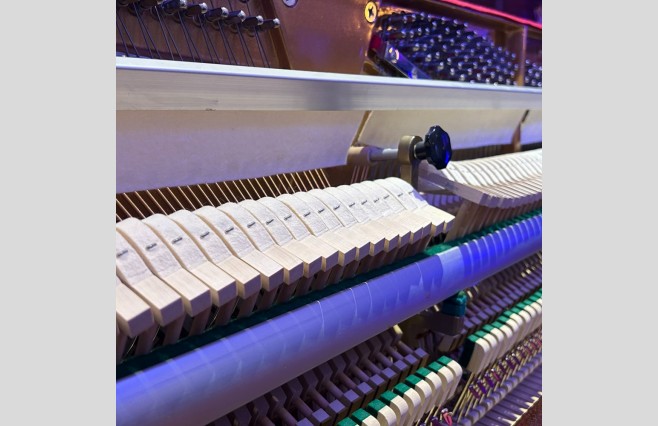 Hamlyn Klein Polished Mahogany CJS-109 Upright Piano, Used - All Inclusive Premium Package (SN:EB0203) - Image 6